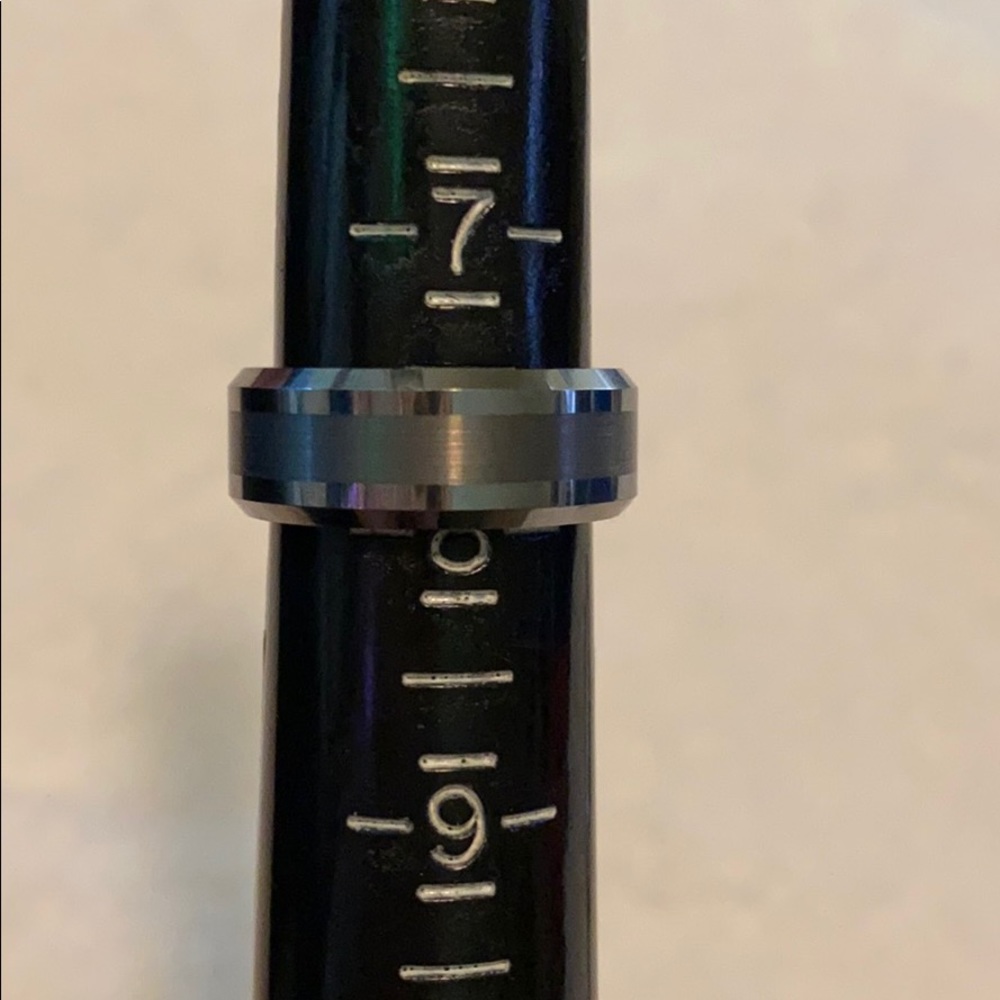 NWOT) Authentic Tungsten Carbide Ring - Picture 5 of 8